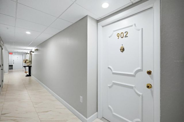 555 S GULFSTREAM AVENUE 902, Sarasota, FL 34236