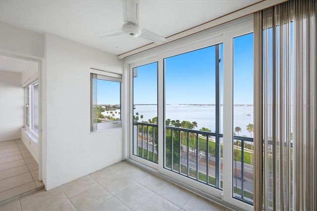 555 S GULFSTREAM AVENUE 902, Sarasota, FL 34236