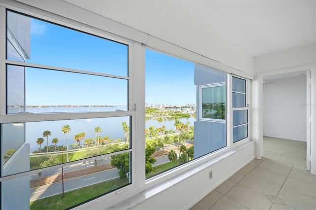 555 S GULFSTREAM AVENUE 902, Sarasota, FL 34236