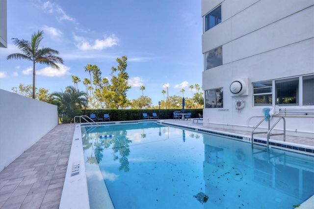 555 S GULFSTREAM AVENUE 902, Sarasota, FL 34236