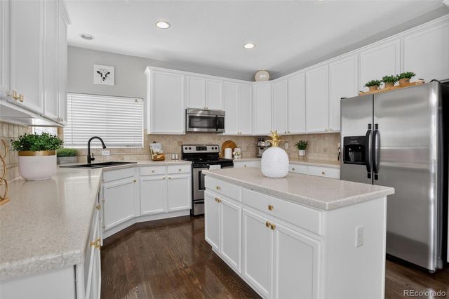 7654 Bison Court, Littleton, CO 80125