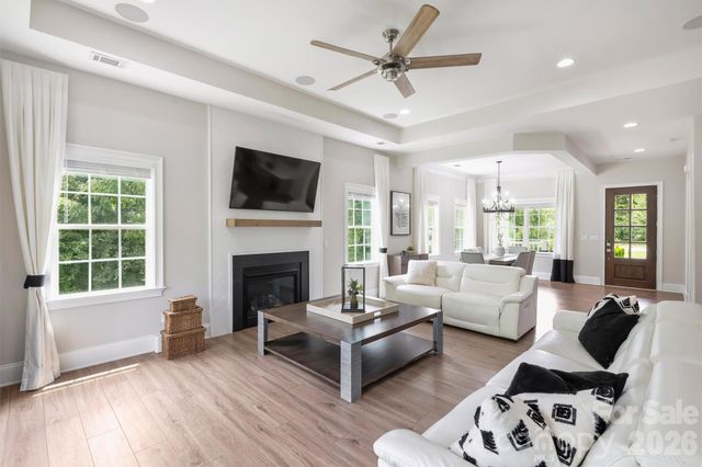 10542 Sweethaven Lane, Harrisburg, NC 28075