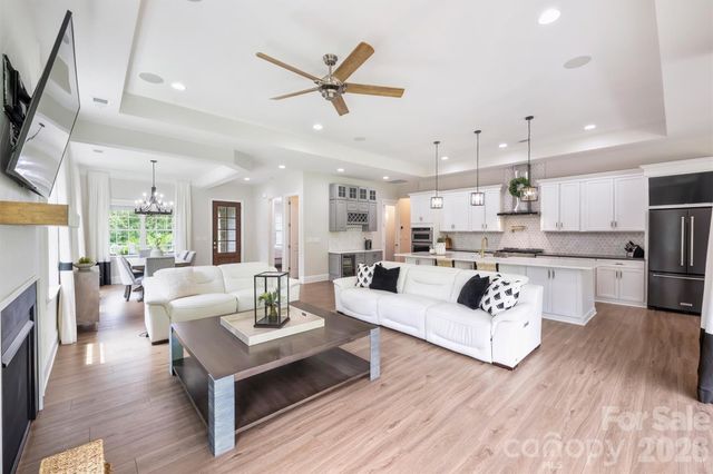 10542 Sweethaven Lane, Harrisburg, NC 28075