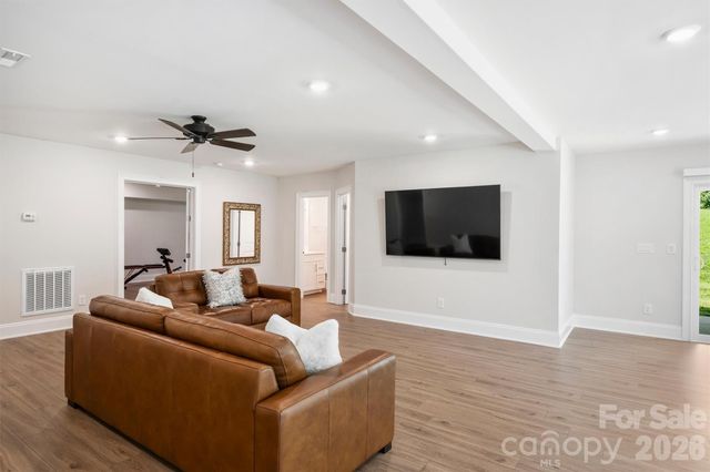 10542 Sweethaven Lane, Harrisburg, NC 28075