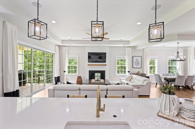 10542 Sweethaven Lane, Harrisburg, NC 28075