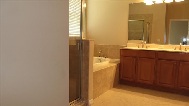 2552 HOBBLEBRUSH DRIVE, North Port, FL 34289