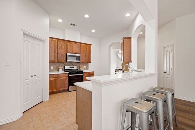 718 Ambrose Court, Garland, TX 75040