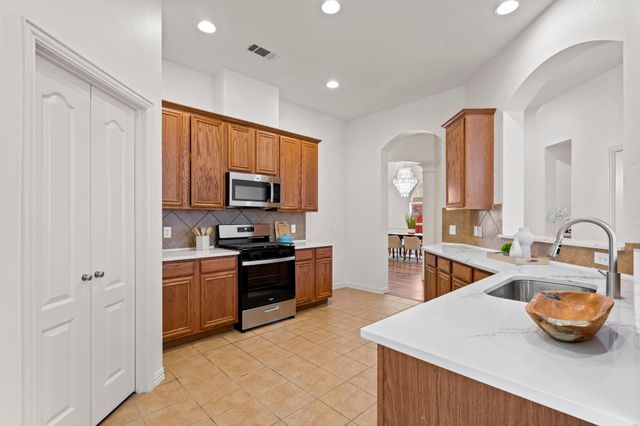 718 Ambrose Court, Garland, TX 75040