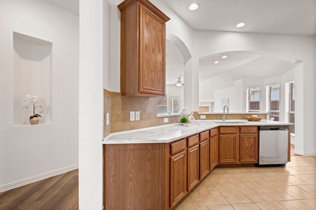 718 Ambrose Court, Garland, TX 75040