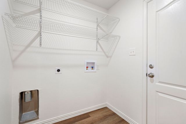 718 Ambrose Court, Garland, TX 75040