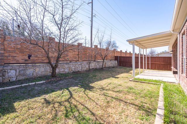 718 Ambrose Court, Garland, TX 75040