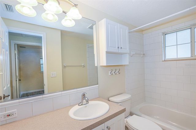 330 5TH AVENUE N, Safety Harbor, FL 34695