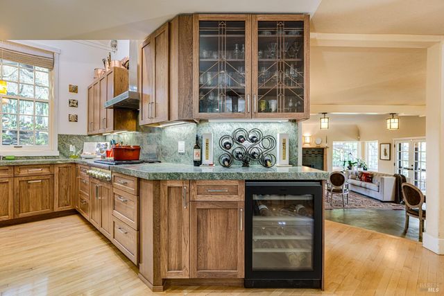 5779 Trailwood Dr, Santa Rosa, CA 95404