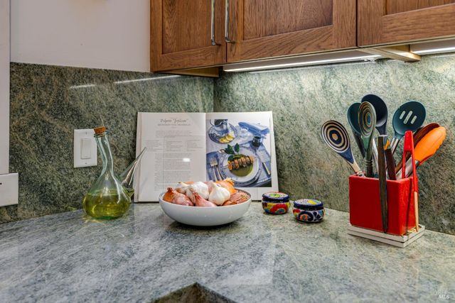 5779 Trailwood Dr, Santa Rosa, CA 95404