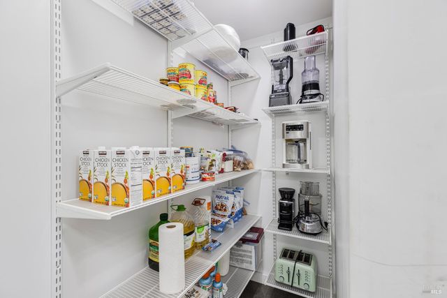 5779 Trailwood Dr, Santa Rosa, CA 95404