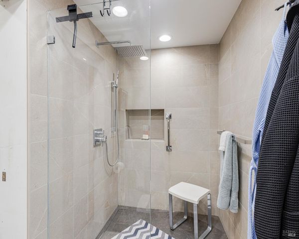 5779 Trailwood Dr, Santa Rosa, CA 95404