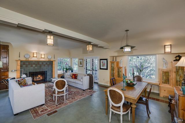 5779 Trailwood Dr, Santa Rosa, CA 95404