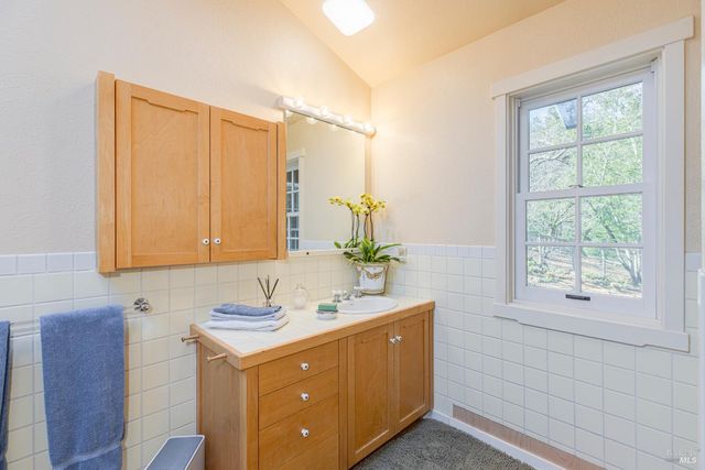 5779 Trailwood Dr, Santa Rosa, CA 95404