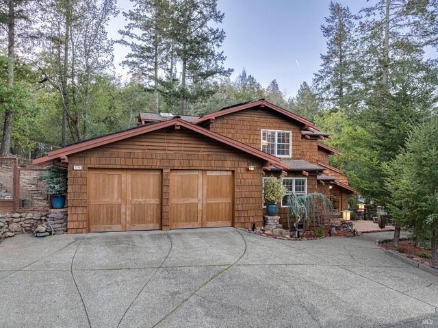 5779 Trailwood Dr, Santa Rosa, CA 95404