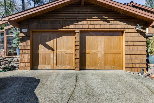 5779 Trailwood Dr, Santa Rosa, CA 95404