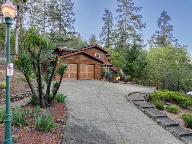 5779 Trailwood Dr, Santa Rosa, CA 95404