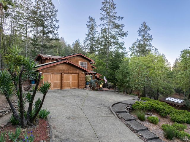 5779 Trailwood Dr, Santa Rosa, CA 95404