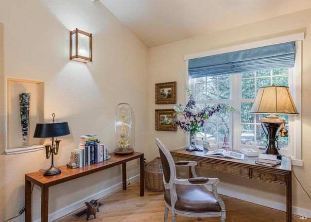 5779 Trailwood Dr, Santa Rosa, CA 95404