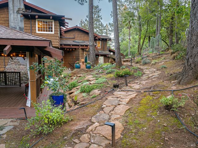 5779 Trailwood Dr, Santa Rosa, CA 95404