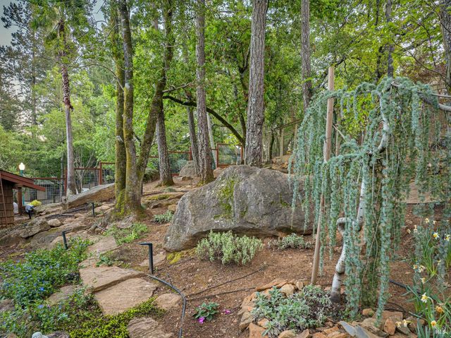 5779 Trailwood Dr, Santa Rosa, CA 95404