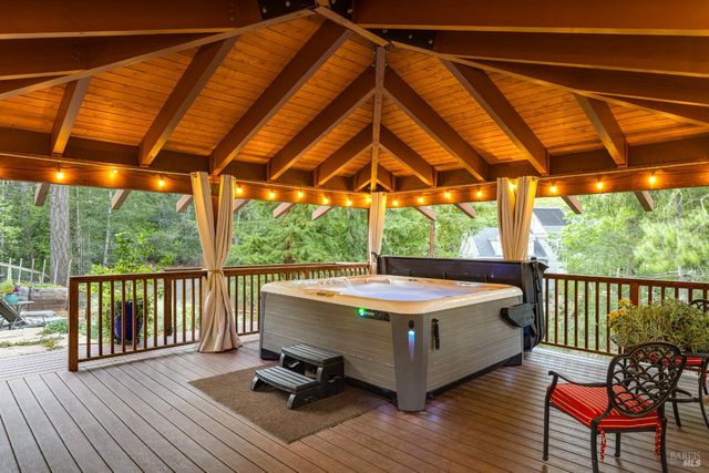 5779 Trailwood Dr, Santa Rosa, CA 95404