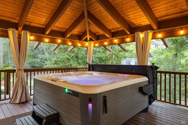 5779 Trailwood Dr, Santa Rosa, CA 95404