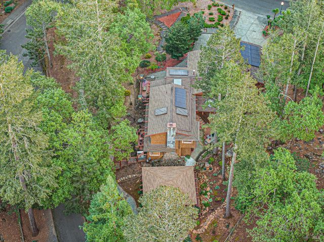 5779 Trailwood Dr, Santa Rosa, CA 95404