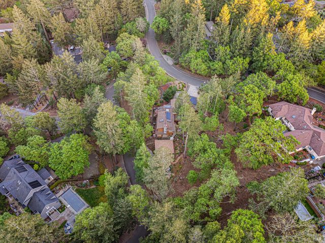 5779 Trailwood Dr, Santa Rosa, CA 95404