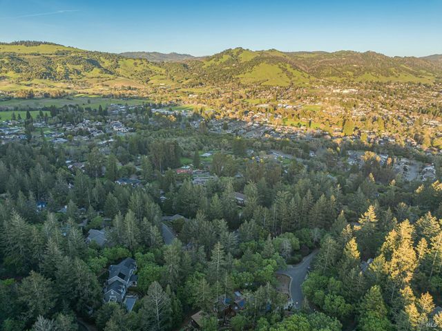 5779 Trailwood Dr, Santa Rosa, CA 95404