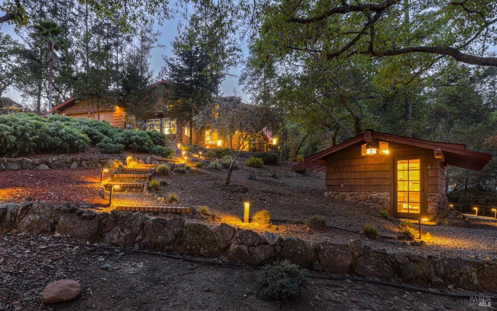 5779 Trailwood Dr, Santa Rosa, CA 95404