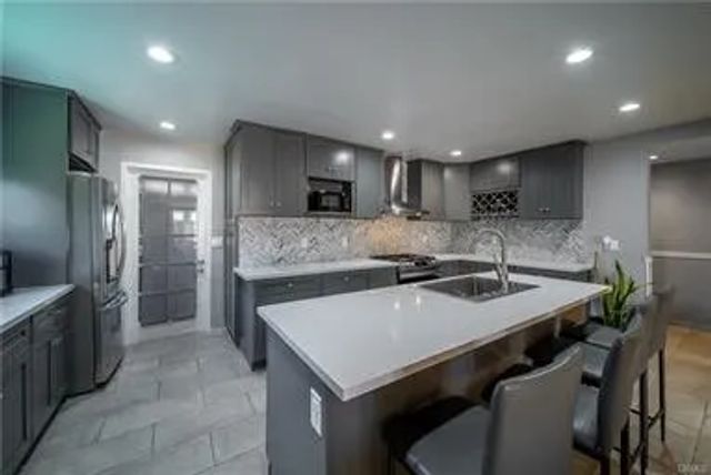 16401 Andiron, Whittier, CA 90604