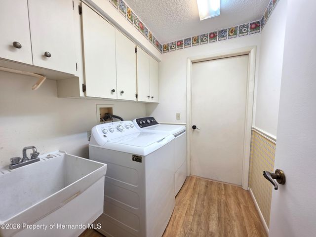 2676 Royal Ridge Drive, Spring Hill, FL 34606