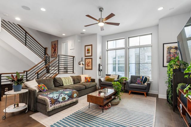 779 Spanish Oaks Place, Dallas, TX 75204