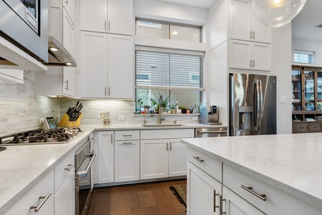 779 Spanish Oaks Place, Dallas, TX 75204