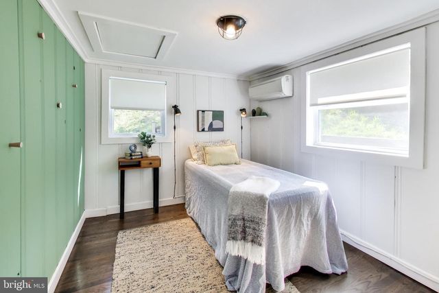 8014 FOREST GLEN DR, Pasadena, MD 21122