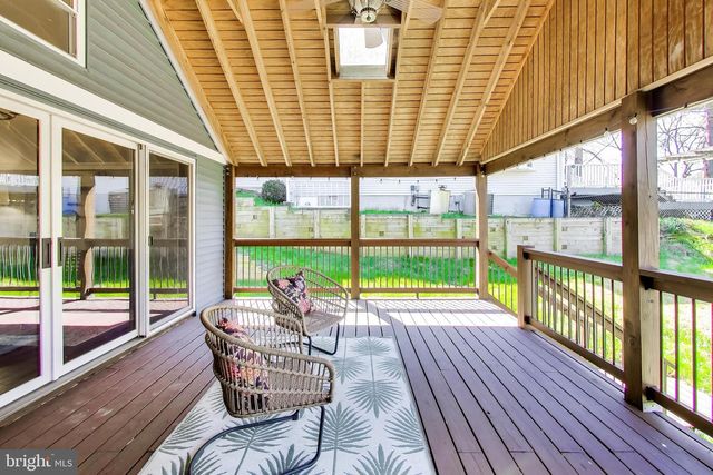 8014 FOREST GLEN DR, Pasadena, MD 21122