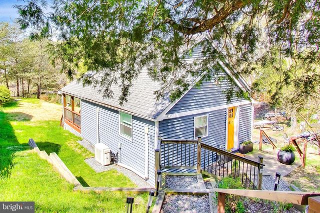 8014 FOREST GLEN DR, Pasadena, MD 21122