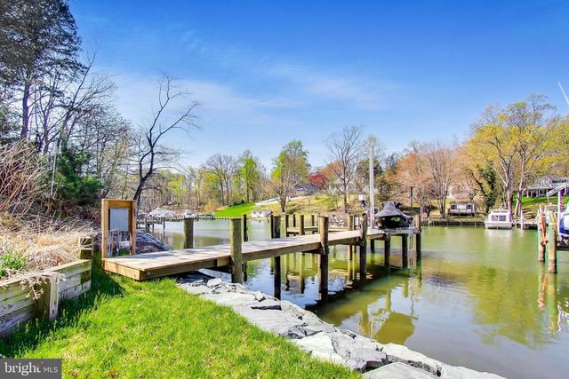 8014 FOREST GLEN DR, Pasadena, MD 21122
