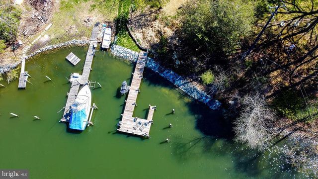 8014 FOREST GLEN DR, Pasadena, MD 21122