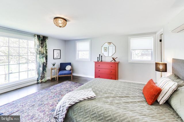 8014 FOREST GLEN DR, Pasadena, MD 21122