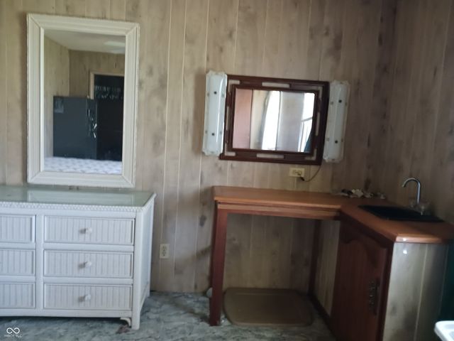 319 Peach Tree Lane, Indianapolis, IN 46219