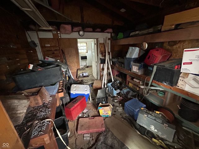 319 Peach Tree Lane, Indianapolis, IN 46219