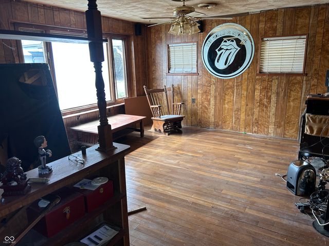 319 Peach Tree Lane, Indianapolis, IN 46219