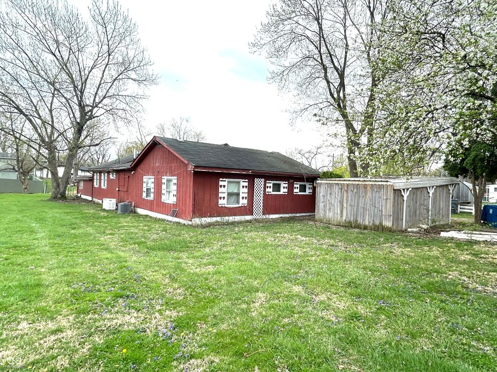 319 Peach Tree Lane, Indianapolis, IN 46219
