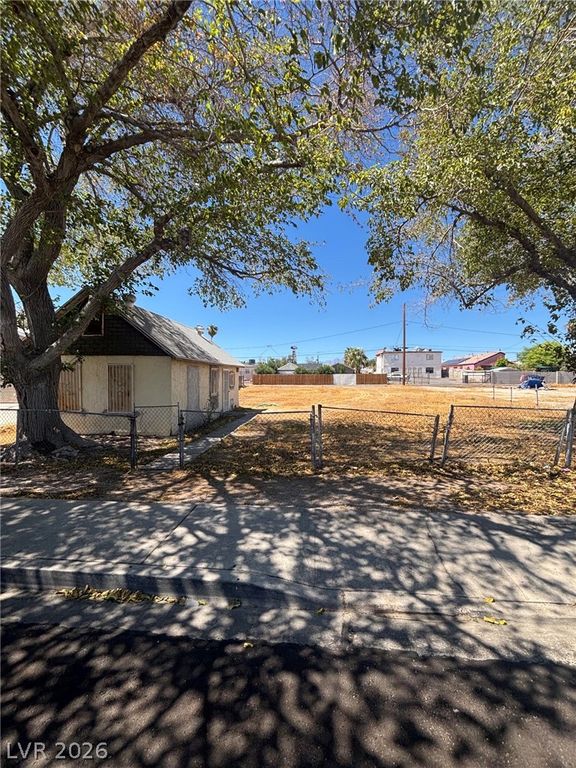 1821 Hoover Street, North Las Vegas, NV 89030 — photo 3